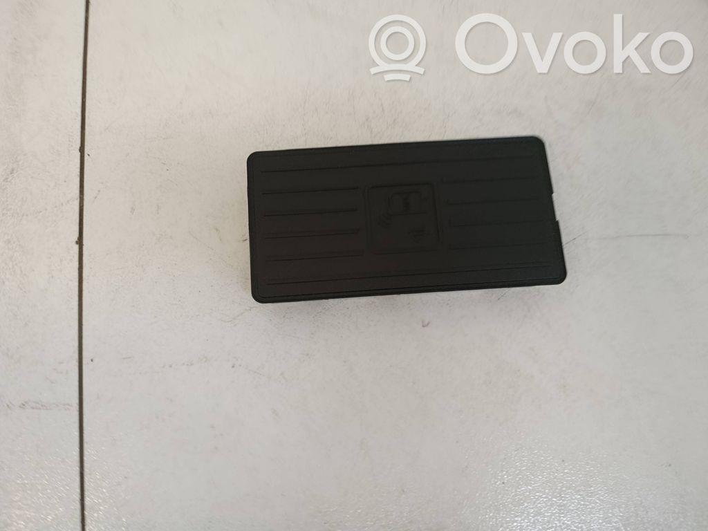 Audi Q8 e-tron Wireless charging module 