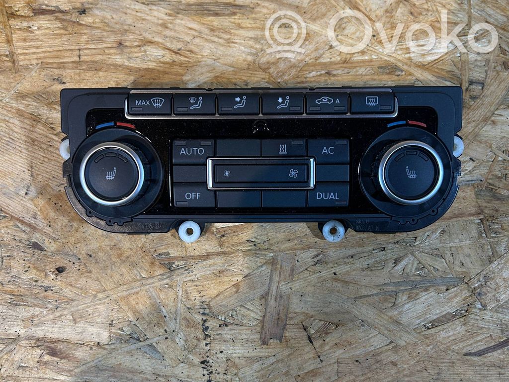 Volkswagen Golf VI Panel klimatyzacji 
