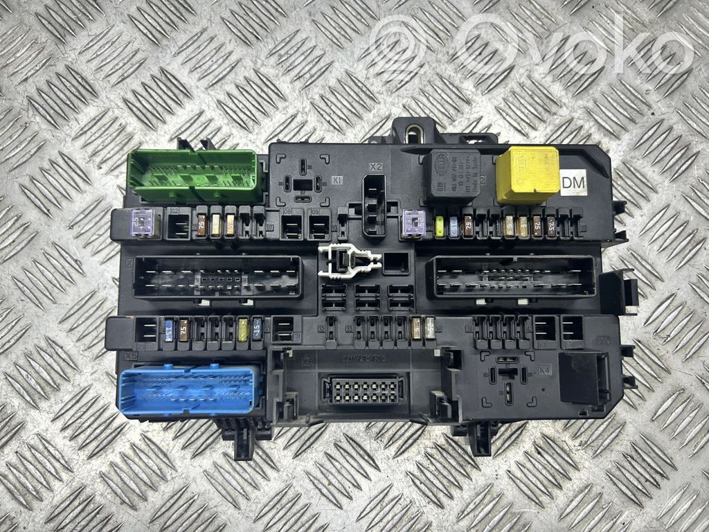 Opel Astra H Sulakemoduuli 