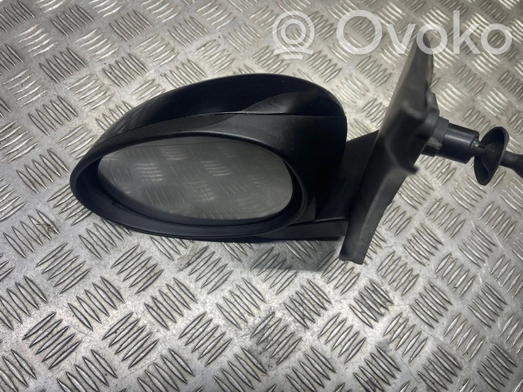 Toyota Aygo AB10 Elektryczne lusterko boczne drzwi przednich 