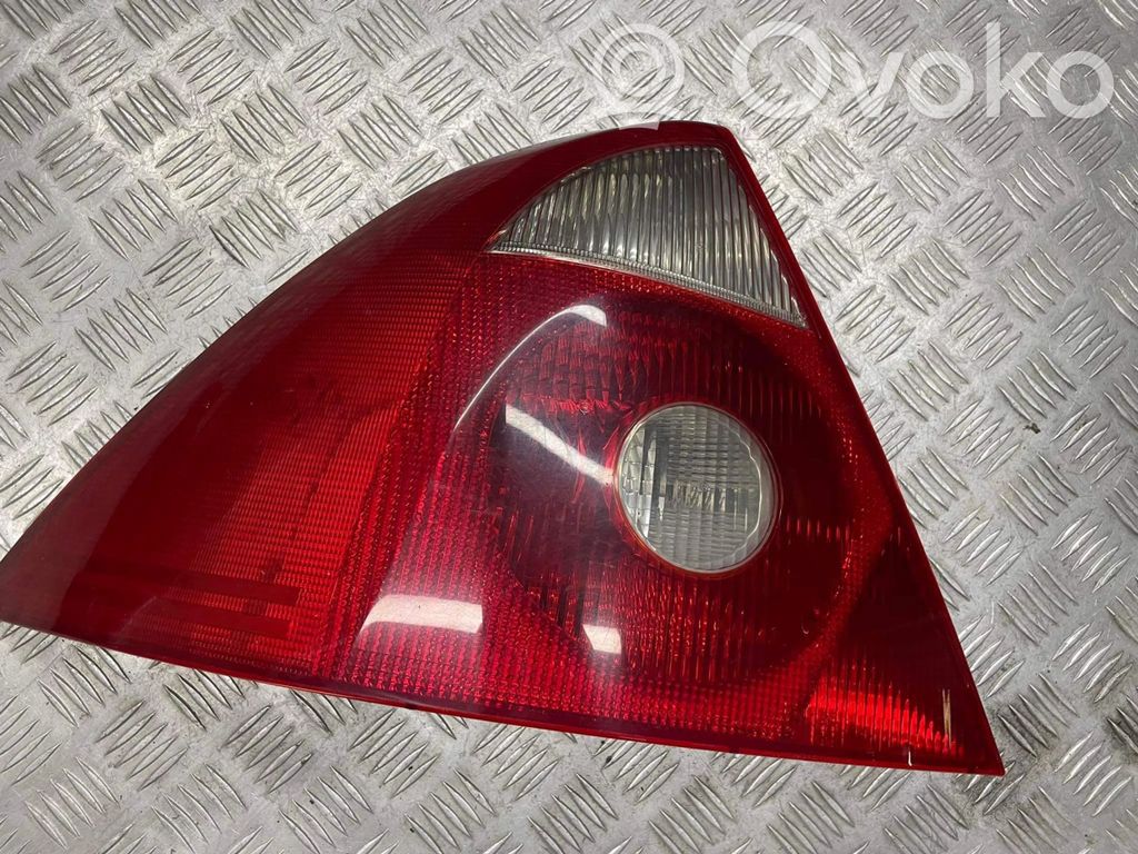 Ford Mondeo Mk III Lampa tylna 