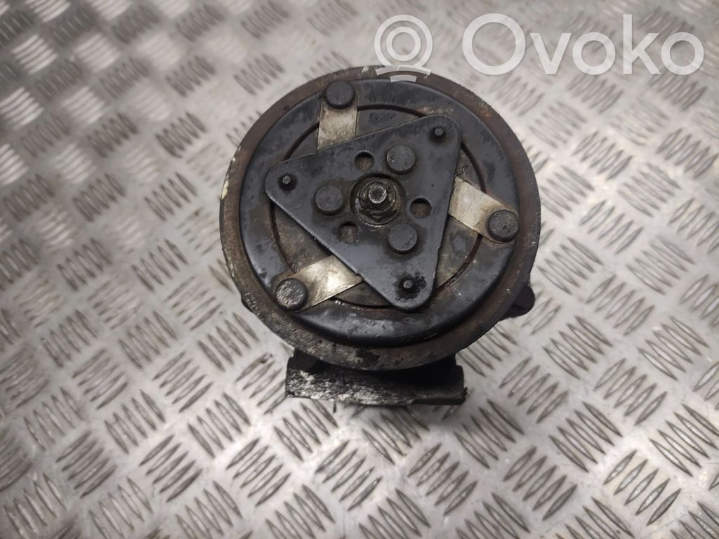 Ford Focus C-MAX Air conditioning (A/C) compressor (pump) 