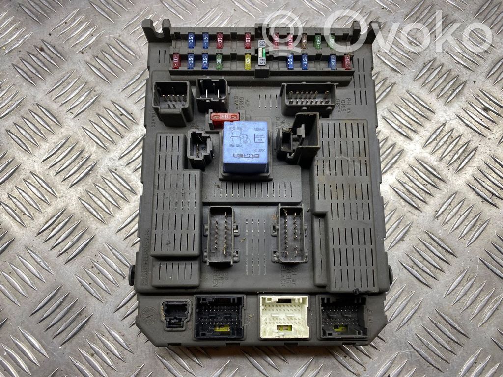 Citroen C5 Sulakemoduuli 