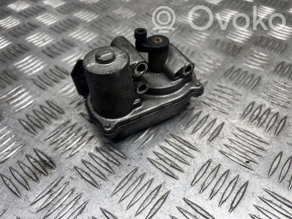 Audi A8 S8 D3 4E Activador/motor del colector de admisión 