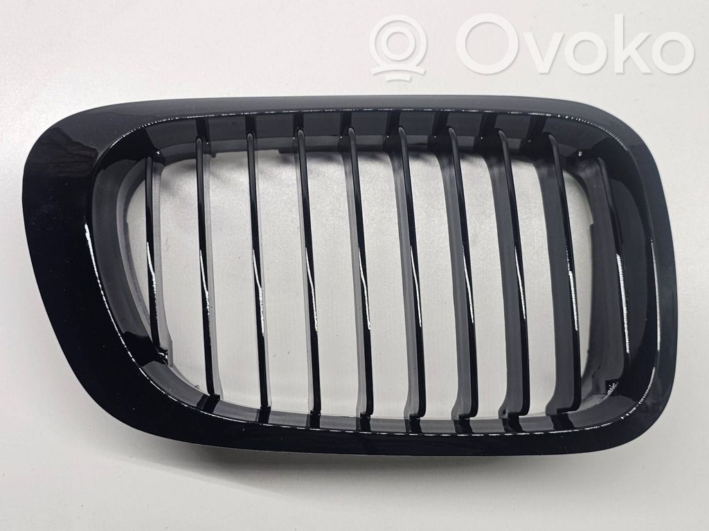 BMW 3 E46 Front grill 