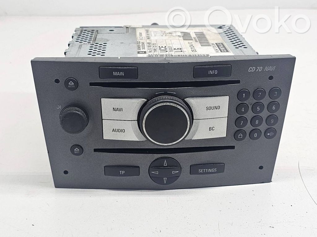 Opel Zafira B Panel / Radioodtwarzacz CD/DVD/GPS 