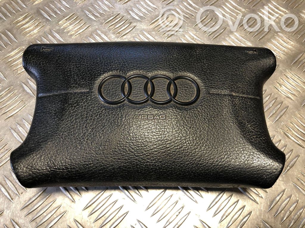 Audi A6 S6 C4 4A Vairo oro pagalvė 