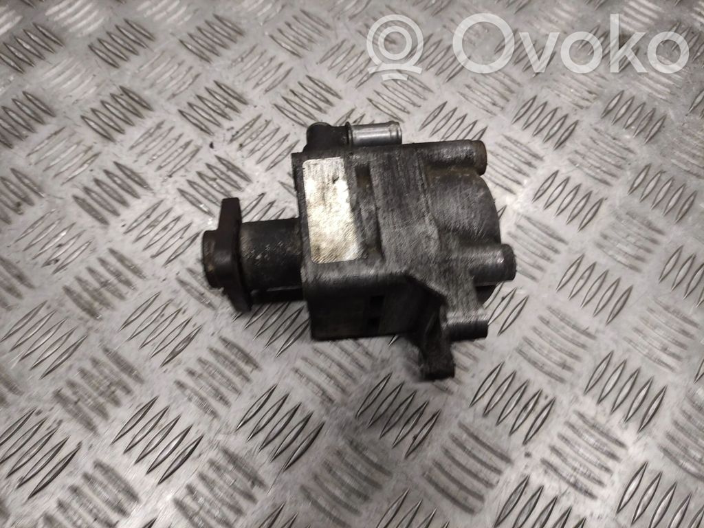 BMW 3 E46 Ohjaustehostimen pumppu 