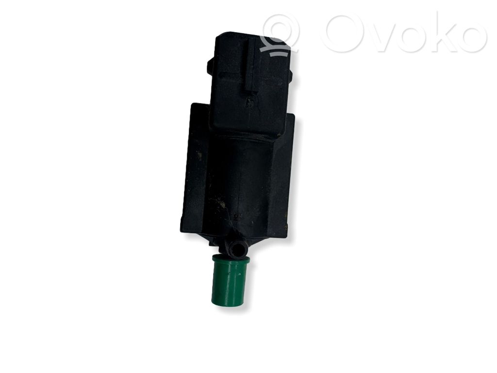 BMW 7 E65 E66 Solenoidinis vožtuvas 