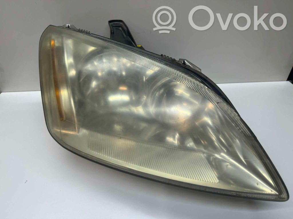 Ford Focus C-MAX Headlight/headlamp 
