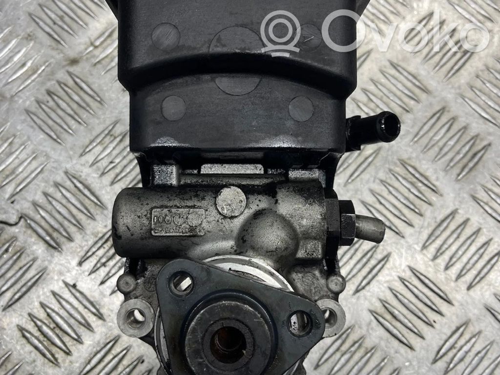 BMW 5 E60 E61 Ohjaustehostimen pumppu 
