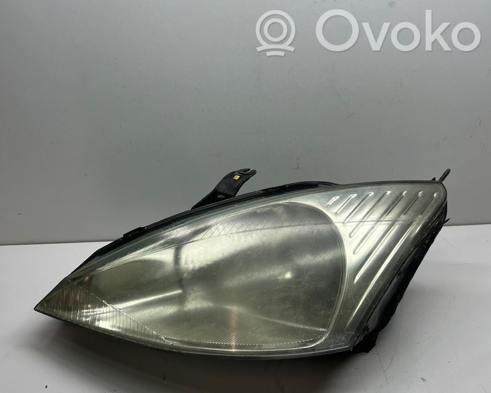 Ford Focus Headlight/headlamp 