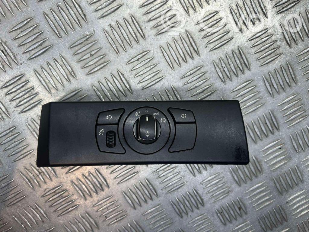 BMW 5 E60 E61 Valokatkaisija 