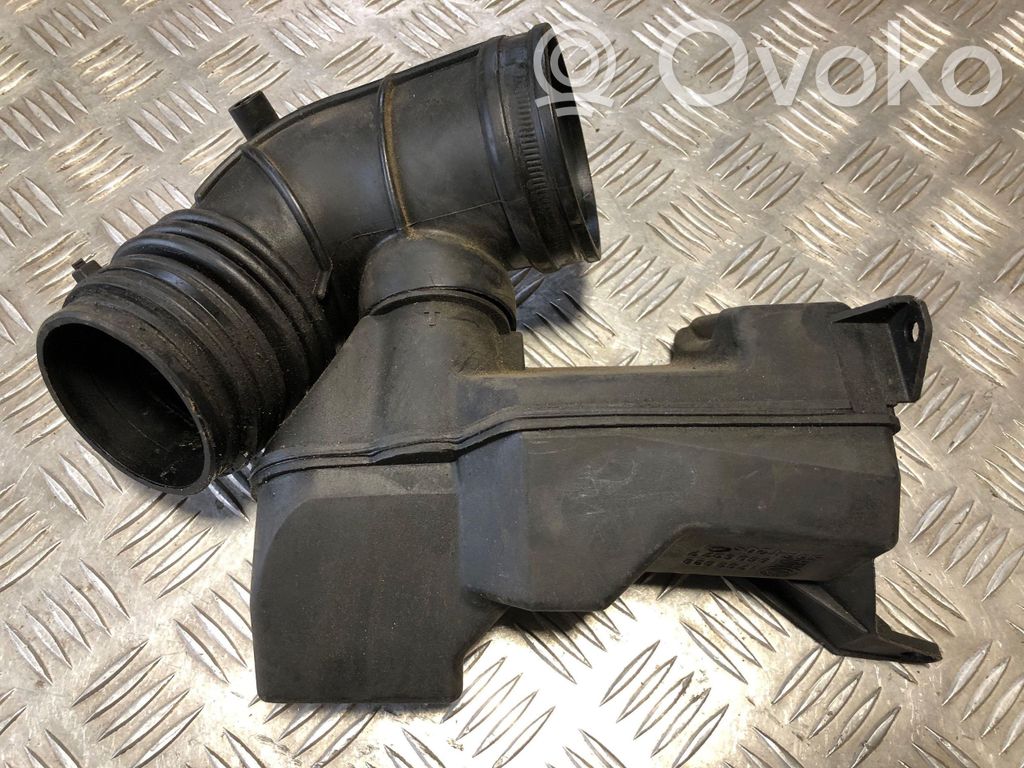 BMW 5 E39 Intake resonator 