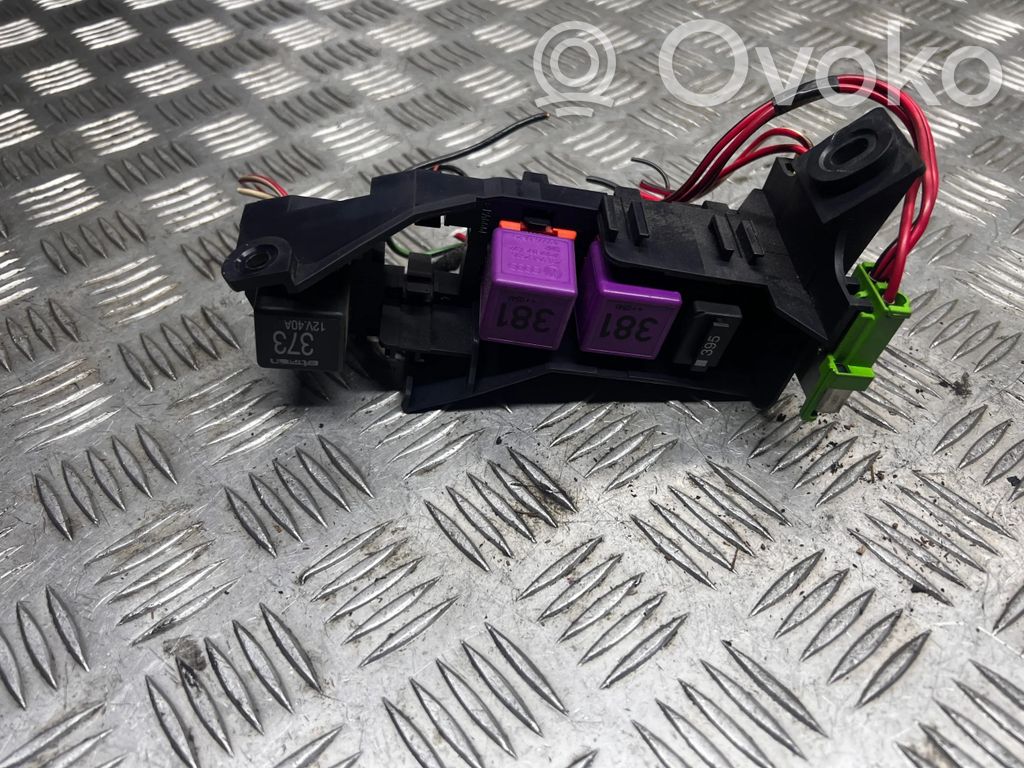 Audi A8 S8 D3 4E Module de fusibles 