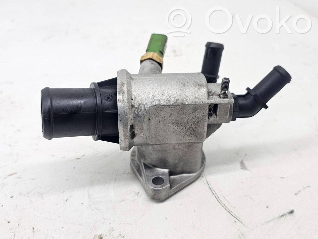 Opel Vectra C Carcasa del termostato 