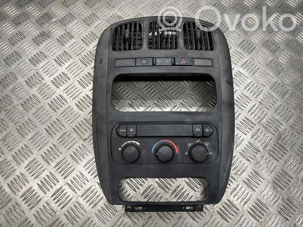 Chrysler Voyager Climate control unit 