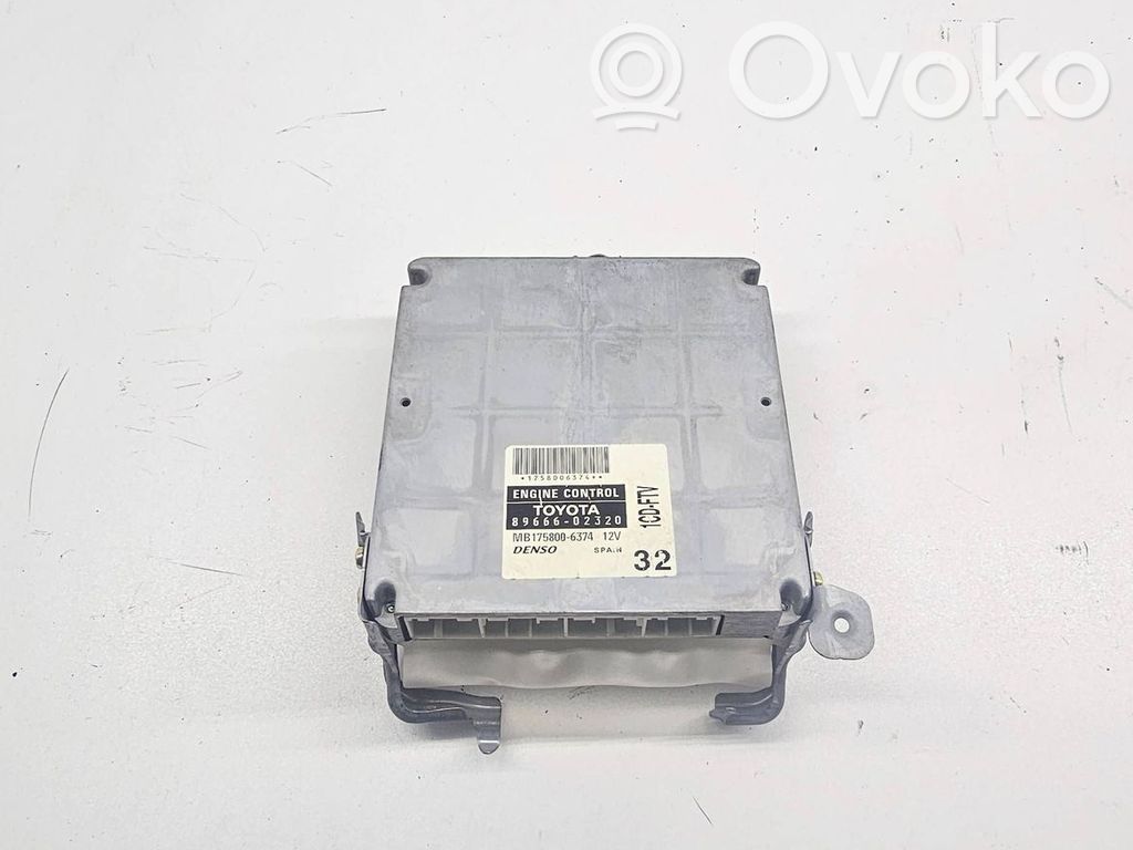 Toyota Corolla E120 E130 Engine control unit/module 