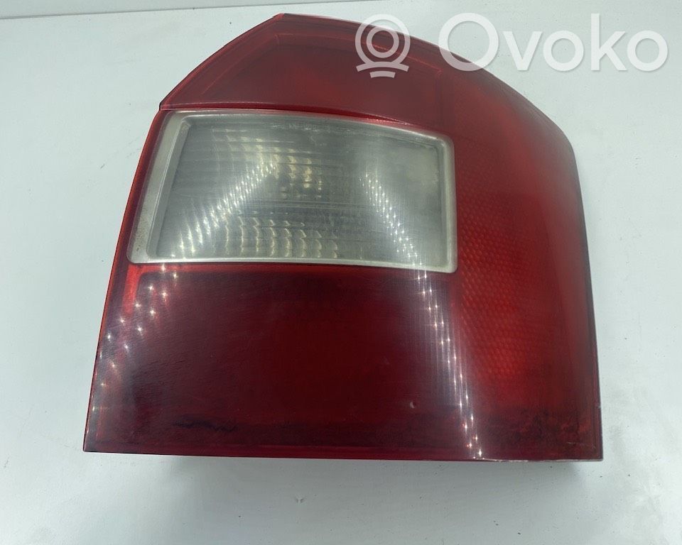 Audi A4 S4 B6 8E 8H Lampa tylna 