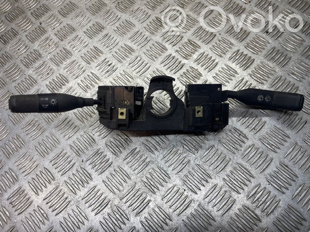 Renault Clio II Bloc semnalizator și ștergător parbriz 