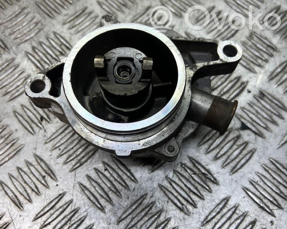 BMW 7 E65 E66 Vakuuma sūknis 