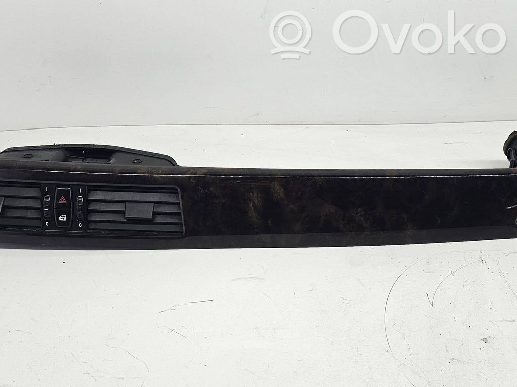 Panel trim   14537310,6910734,1231013,14121810