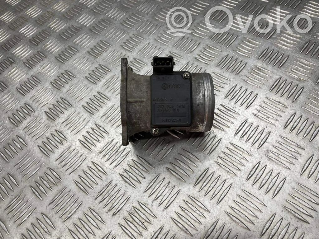 Audi A4 S4 B5 8D Misuratore di portata d'aria 