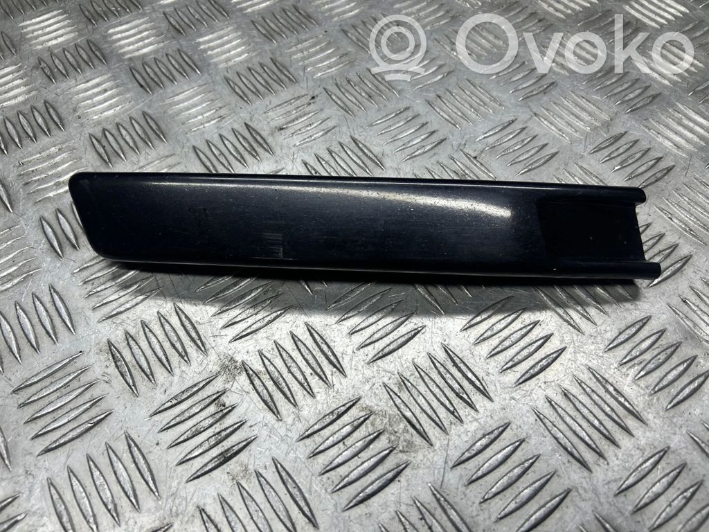 Volkswagen PASSAT B6 Modanatura separatore del paraurti anteriore 
