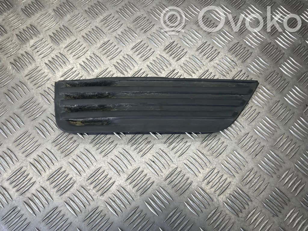 Ford Focus Front bumper lower grill 