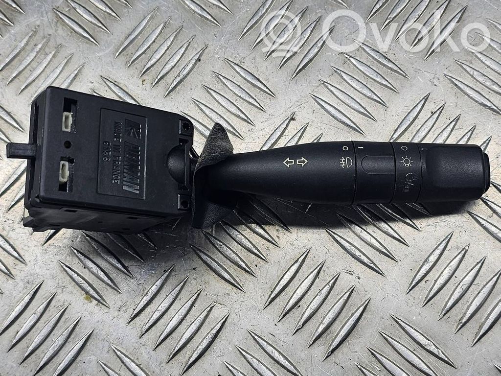 Peugeot 206 Indicator stalk 