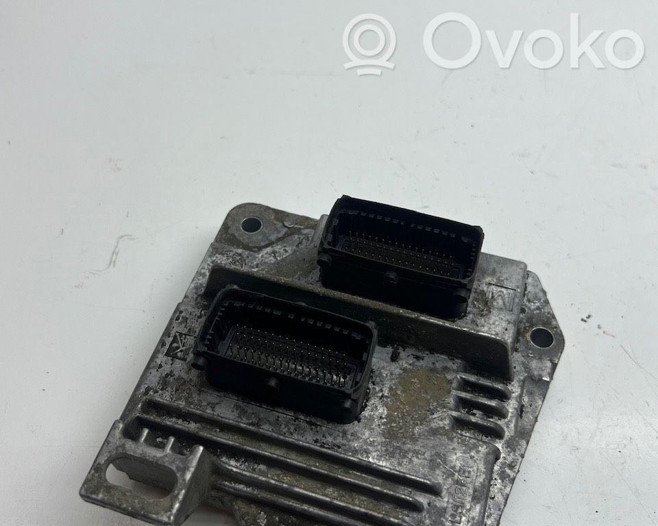 Opel Astra H Engine control unit/module 