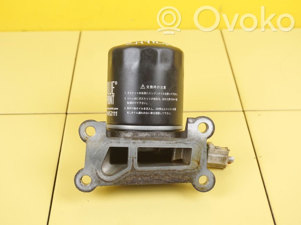 Ford Mondeo MK V Oil filter mounting bracket 