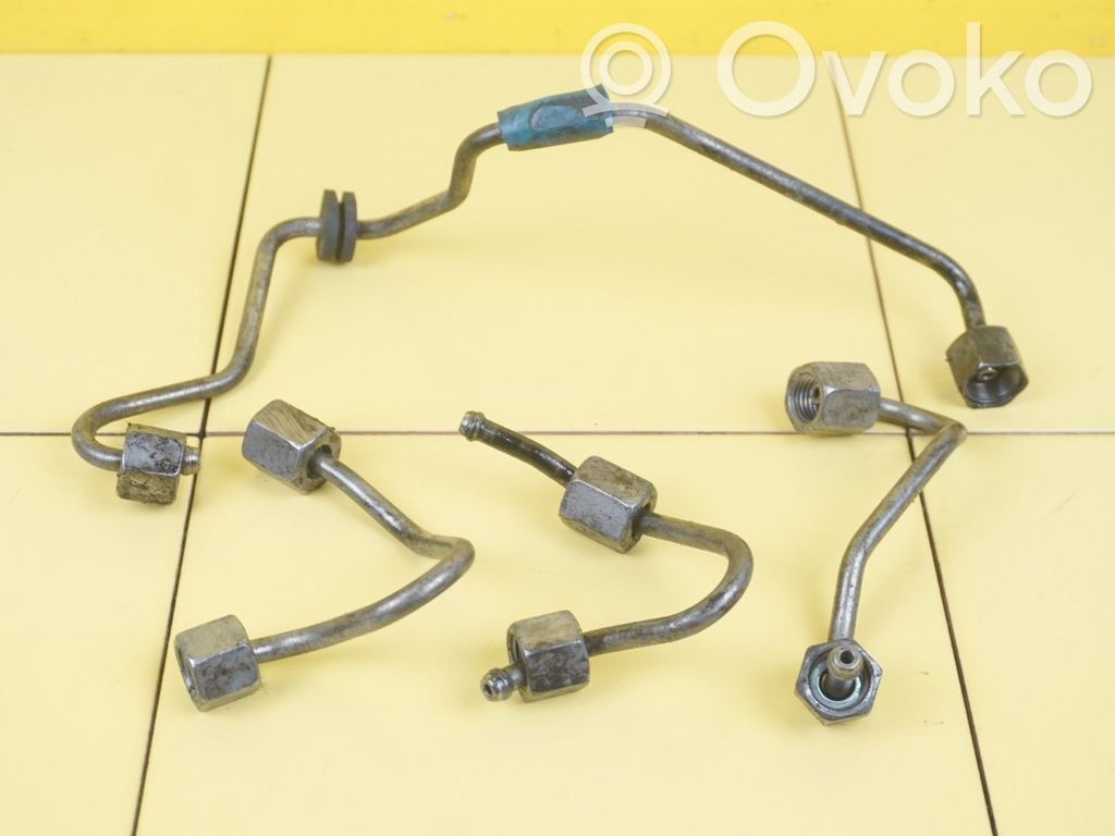 Mini One - Cooper F56 F55 Fuel injector supply line/pipe 
