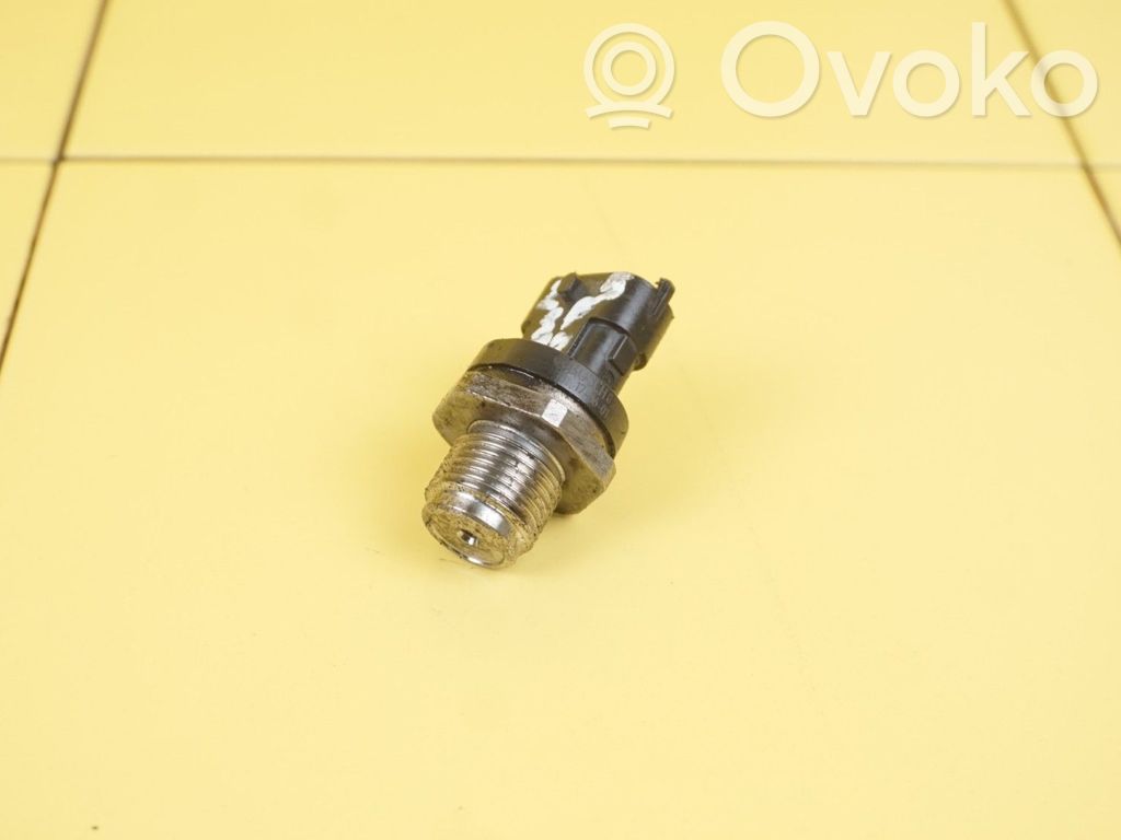 Opel Corsa E Degvielas spiediena mērītājs 