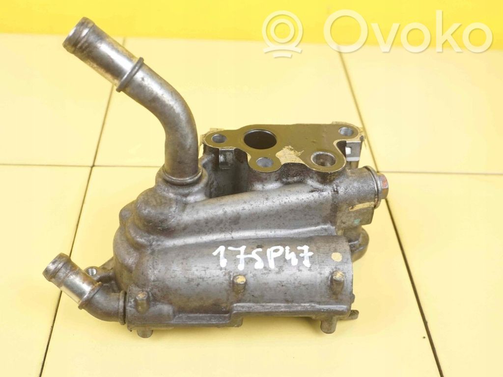 Honda CR-V Thermostat/thermostat housing 