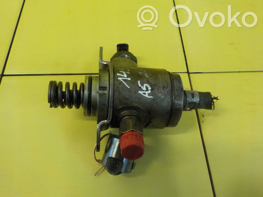 Audi A5 8T 8F Fuel injection high pressure pump 
