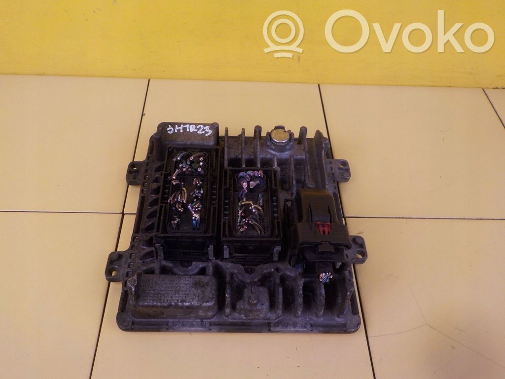 Opel Astra J Engine control unit/module 