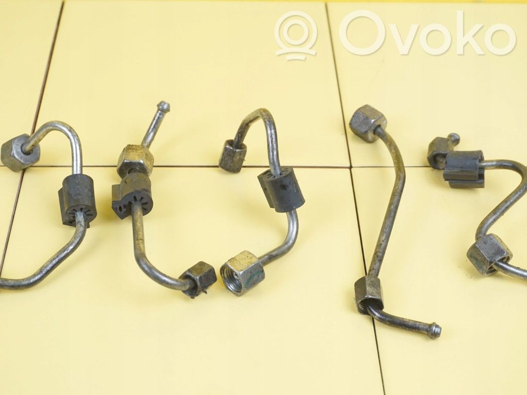 Fiat 500L Fuel injector supply line/pipe 