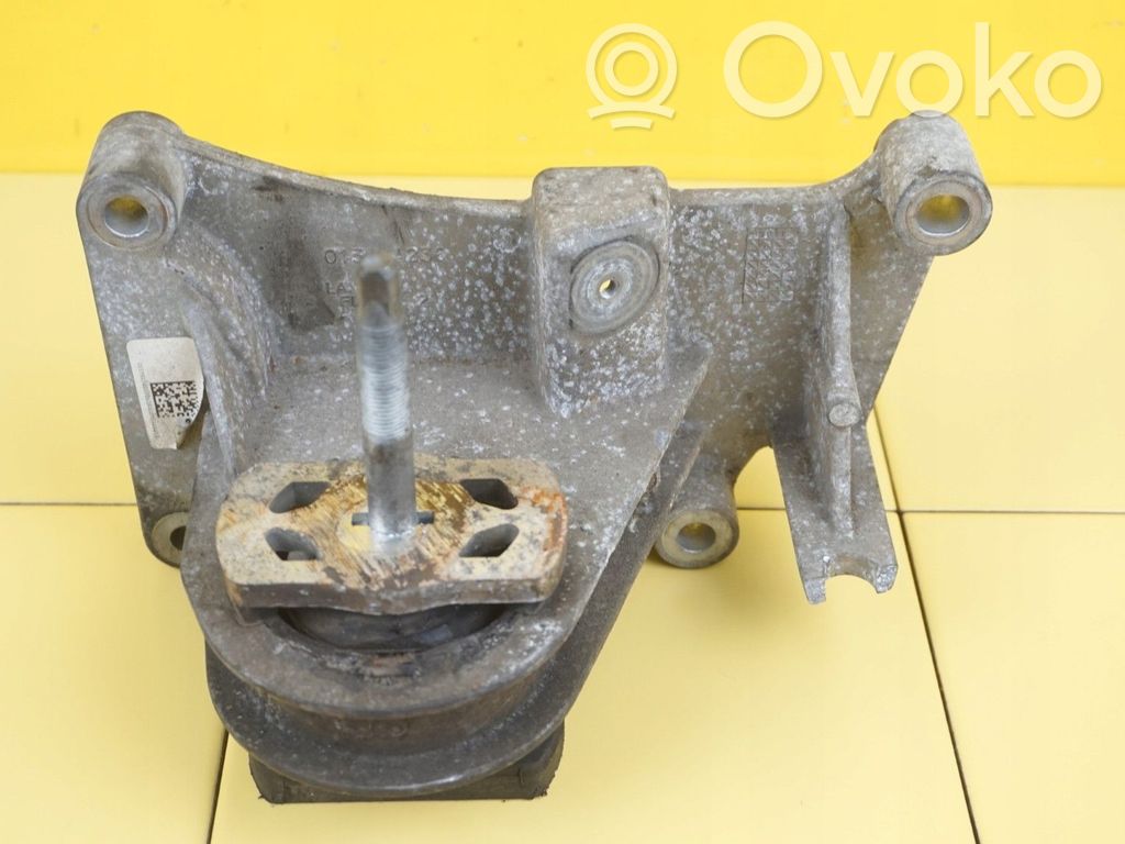 Fiat Panda III Engine mounting bracket 