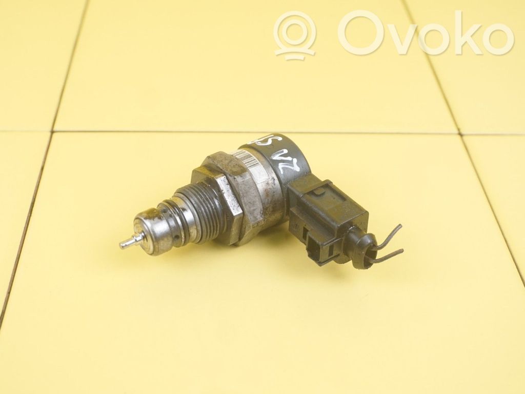 Audi A5 8T 8F Fuel pressure sensor 