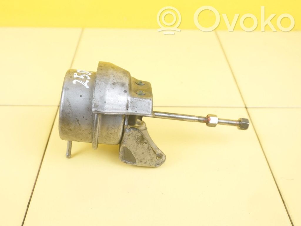 Renault Trafic III (X82) Turbo solenoid valve 