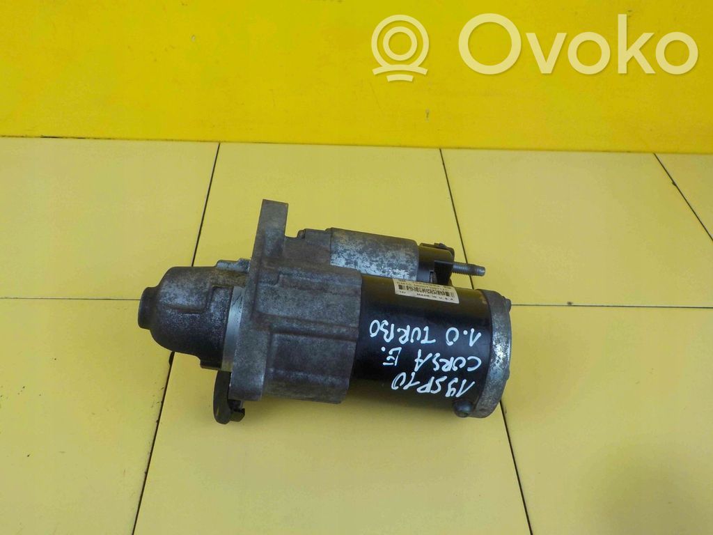 Opel Corsa E Стартер 