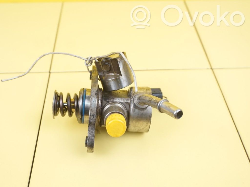 Opel Astra K Bomba de alta presión de inyección de combustible 