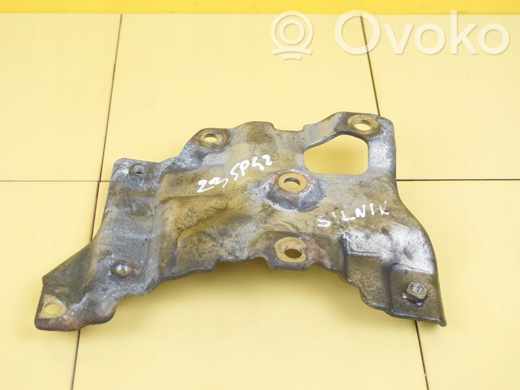 Engine mounting bracket   4B11,23SP42