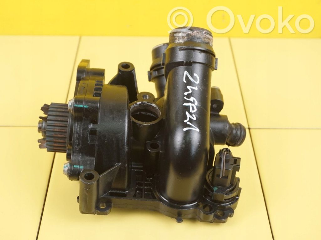 Audi A4 S4 B7 8E 8H Pompa wody 