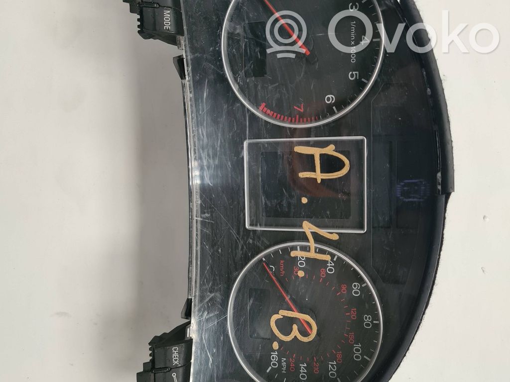 Audi A4 S4 B6 8E 8H Vitezometru (grup de instrumente) 