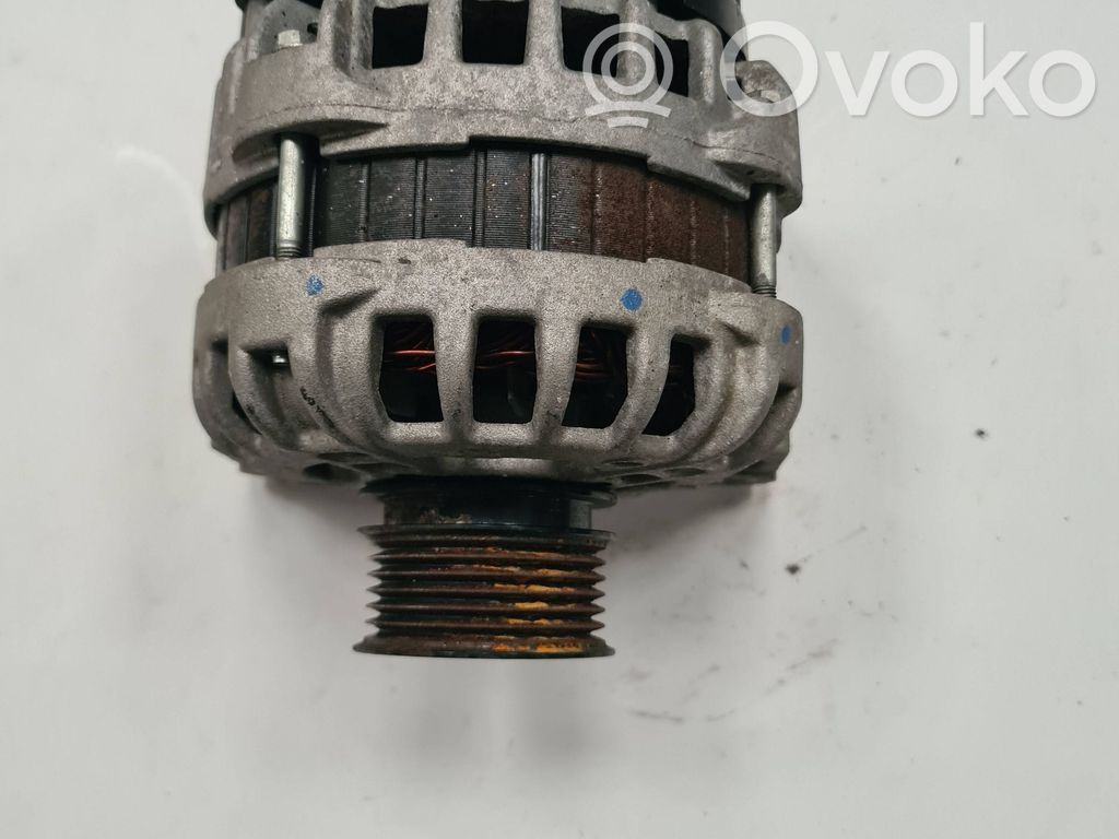 Dacia Duster Ģenerators 