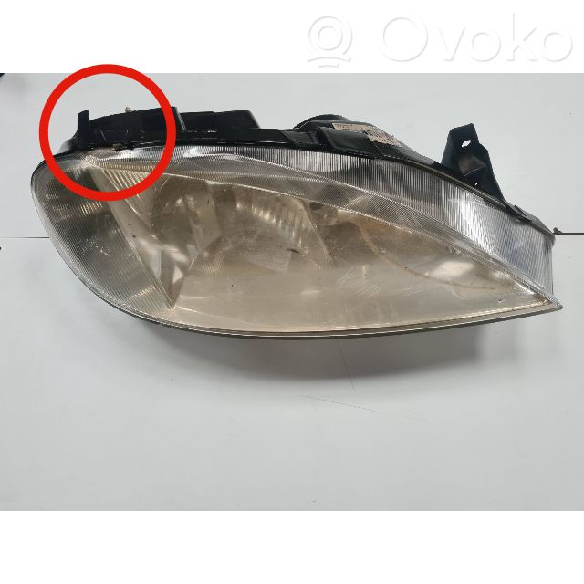 Renault Megane I Lampa przednia 
