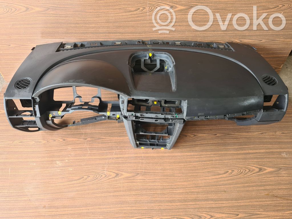 Opel Meriva A Panelis 