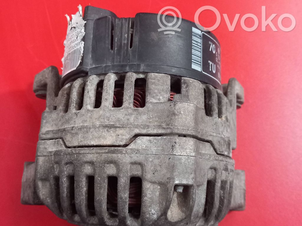 Opel Corsa B Generator/alternator 